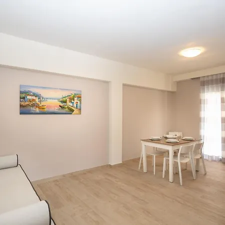 Electra Apart-hotel 2*